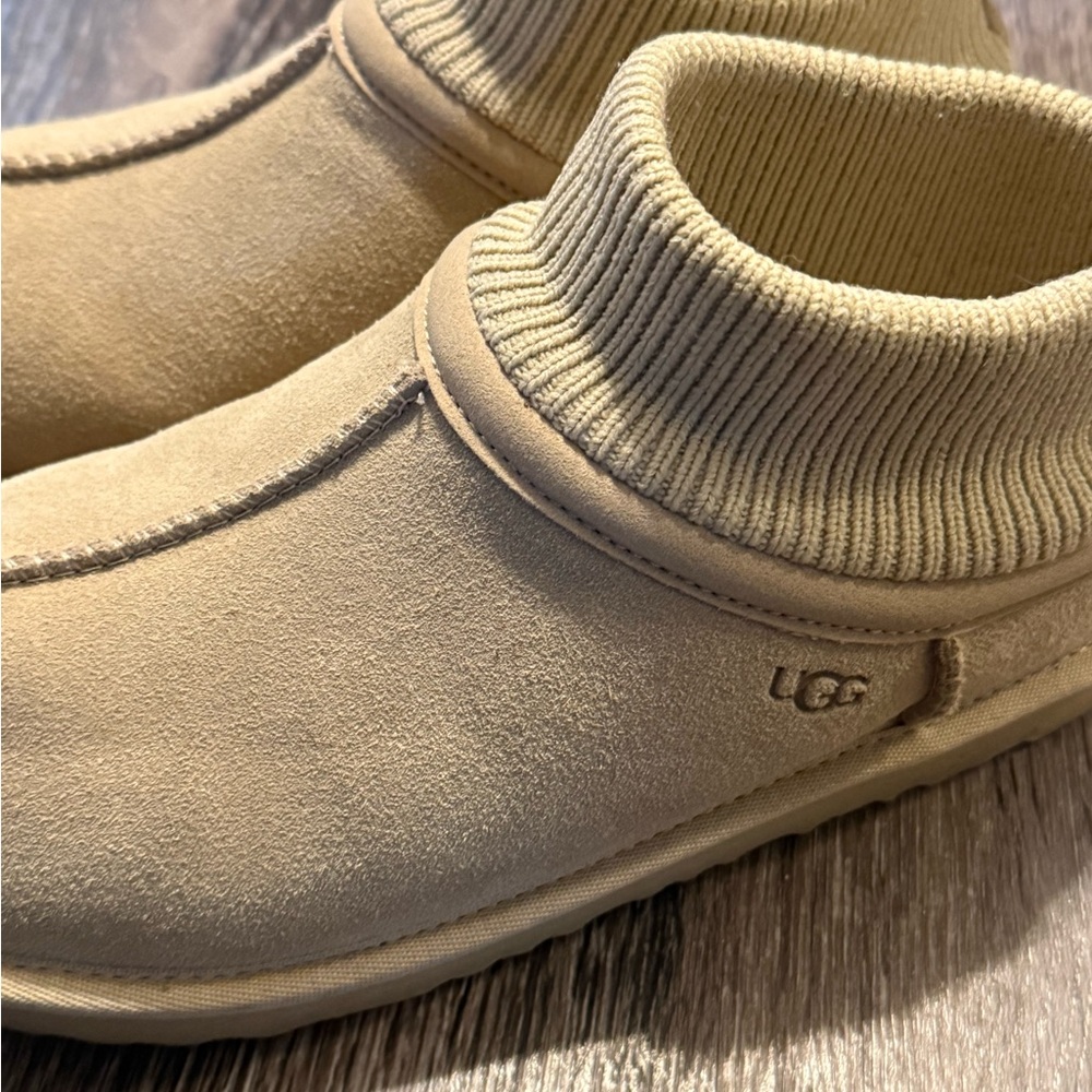 UGG Kids Women’s Beige Suede Slip-On Shoes Boots